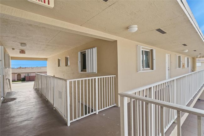 APT-203 - 3011 W 76 Th St, Condo with 3 bedrooms, 2 bathrooms and null parking in Hialeah FL | Image 13