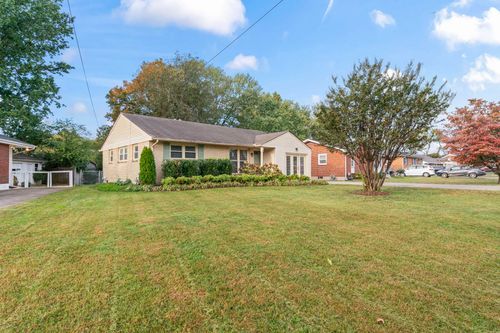 6016 Baltic Dr, Hermitage, TN, 37076-2402 | Card Image