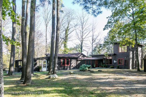 12 Studio Ln, Woodstock, NY, 12498-1255 | Card Image