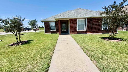 335 Daralyn Dr, Houma, LA, 70363-8071 | Card Image