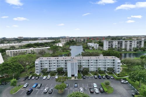 310-2220 N Cypress Bend Dr, Pompano Beach, FL, 33069-4402 | Card Image