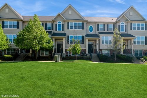 69 Melrose Ct, South Elgin, IL, 60177-1653 | Card Image