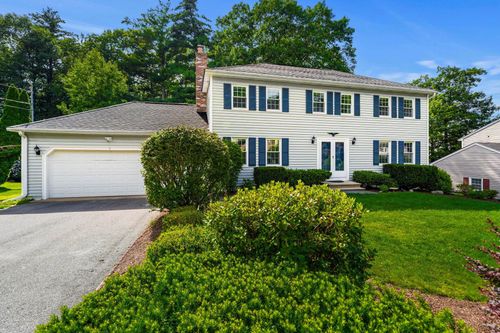 87 Peele Rd, Nashua, NH, 03062-2519 | Card Image