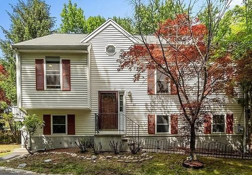 22 Bishop St, Natick, MA, 01760-3154 | Card Image