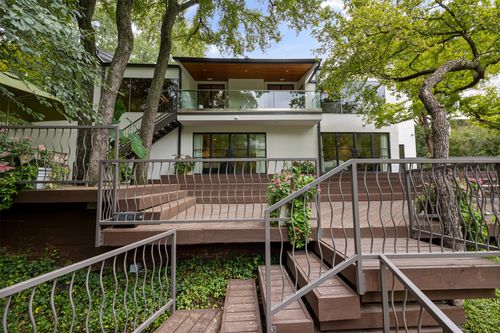 2103 Indian Creek Dr, Fort Worth, TX, 76107-3523 | Card Image