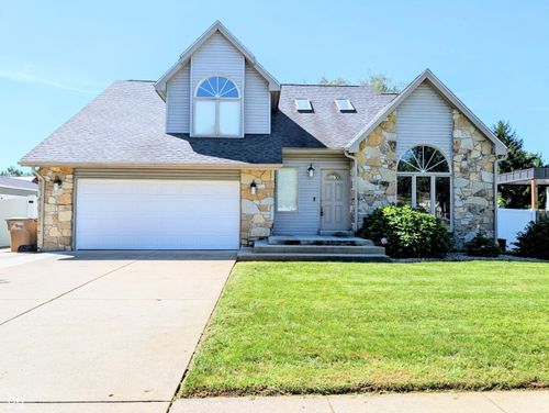 2323 Crump Ln, Columbus, IN, 47203-2073 | Card Image