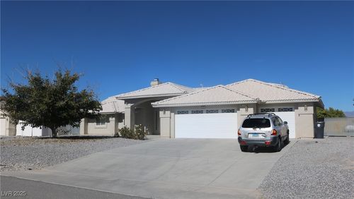 5420 Lincolnwood Ct, Pahrump, NV, 89061-7768 | Card Image