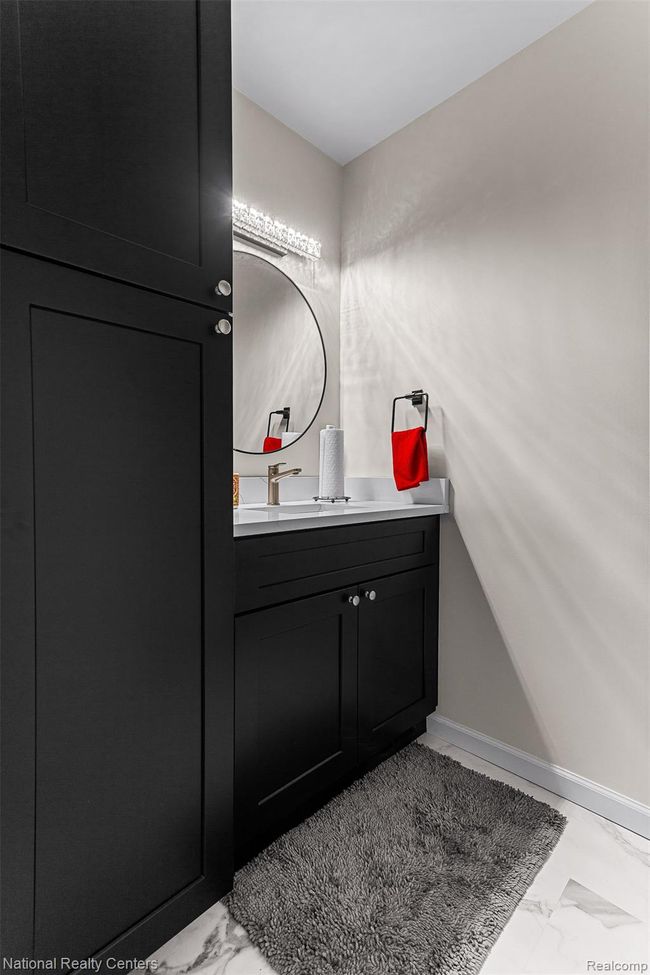 Powder Room | Image 13