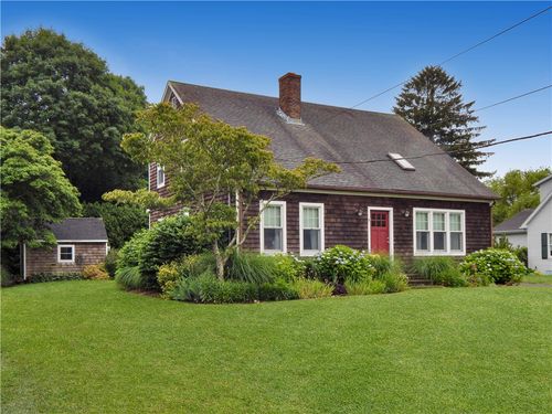 10 North Dr, Westerly, RI, 02891-2917 | Card Image