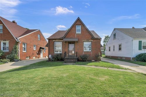6311 Laverne Ave, Parma, OH, 44129-1919 | Card Image