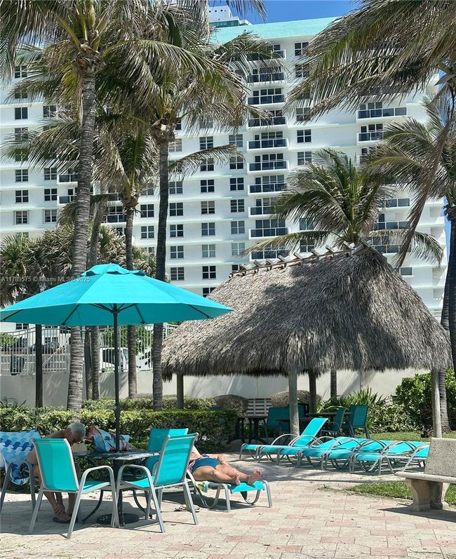 APT-5Y - 3801 S Ocean Dr, Condo with 1 bedrooms, 1 bathrooms and null parking in Hollywood FL | Image 28