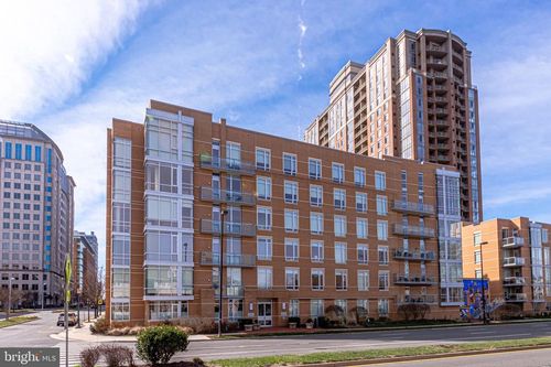 apt-509-12025 New Dominion Pkwy, RESTON, VA, 20190-6269 | Card Image