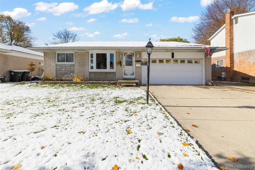 15344 Leader St, Taylor, MI, 48180-5031 | Card Image