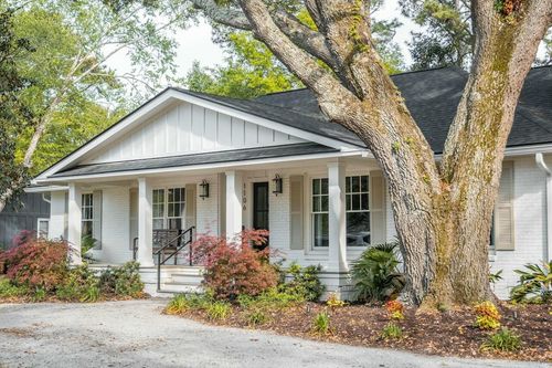 1106 Meadowcroft Ln, Mount Pleasant, SC, 29464-4204 | Card Image