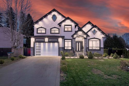 8670 Tunis Pl, Surrey, BC, V3S4Y6 | Card Image