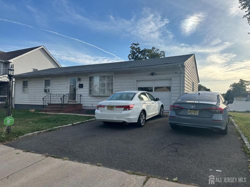 94 Main St, SOMERSET, NJ, 08873-2675 | Card Image