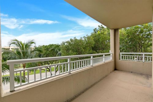 309-19501 W Country Club Dr, Aventura, FL, 33180-2471 | Card Image