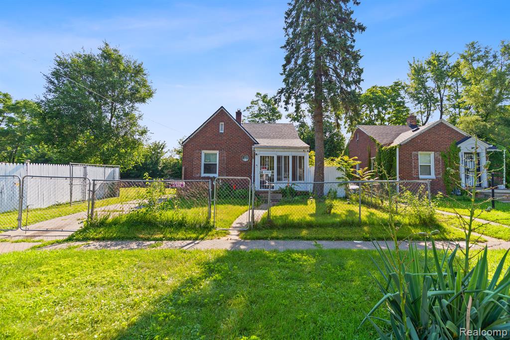 Westmoreland Rd, Detroit, MI 48219