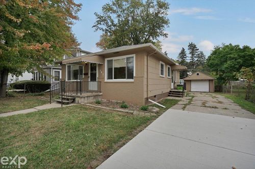 167 Avery St, Clinton Township, MI, 48036-3258 | Card Image