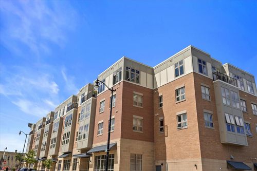 430-141 Main Street, RACINE, WI, 53403 | Card Image