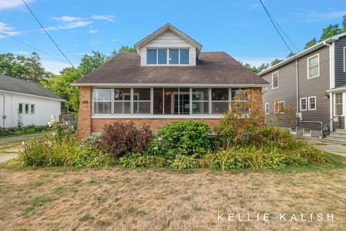 108 Montrose St, Grand Rapids, MI, 49505-4052 | Card Image