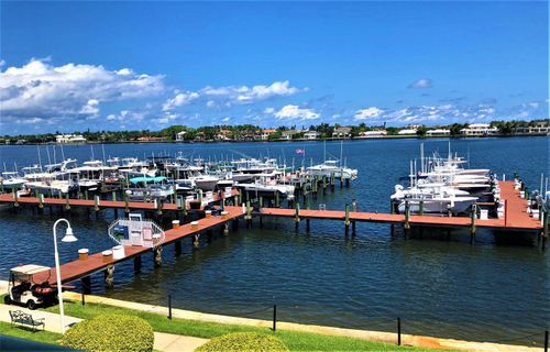 304-145 Yacht Club Way, Hypoluxo, FL, 33462-6028 | Card Image