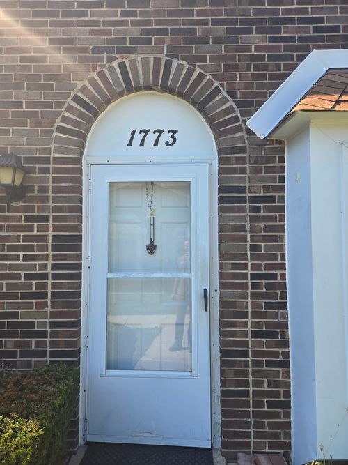 1773 Raleigh Ln, Hoffman Estates, IL, 60169-2519 | Card Image