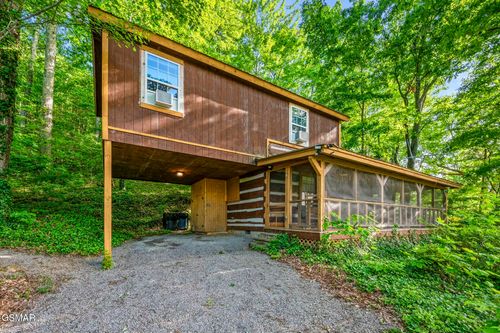 3129 Dupont Springs Road, Sevierville, TN, 37876 | Card Image