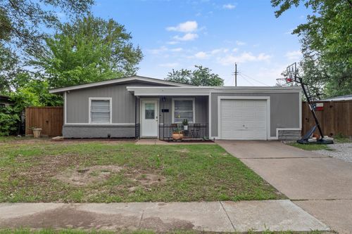 1602 Park Pl, Irving, TX, 75061-7121 | Card Image