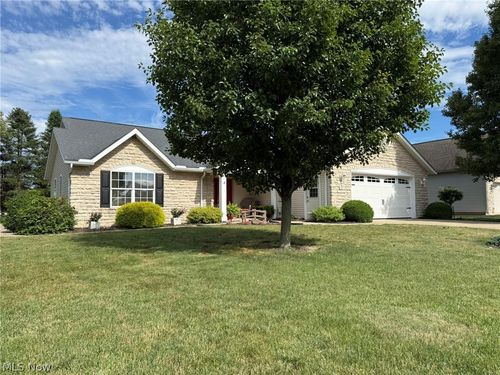 725 Dale Ave Nw, Strasburg, OH, 44680-9736 | Card Image