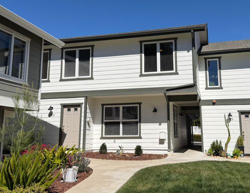 593 Central Ave, Buellton, CA, 93427-9746 | Card Image