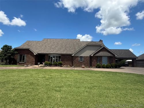 930 E 14th St, Cushing, OK, 74023-5154 | Card Image