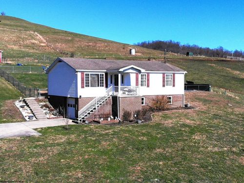357 Levels Rd, Fairmont, WV, 26554-8326 | Card Image