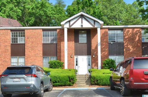 c-840 Beacon Pkwy E, Birmingham, AL, 35209-3259 | Card Image