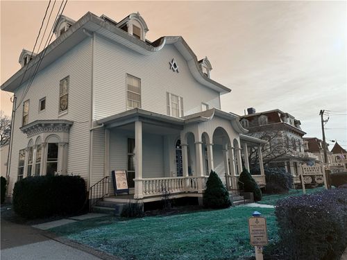 20 Elm St, Westerly, RI, 02891-2126 | Card Image