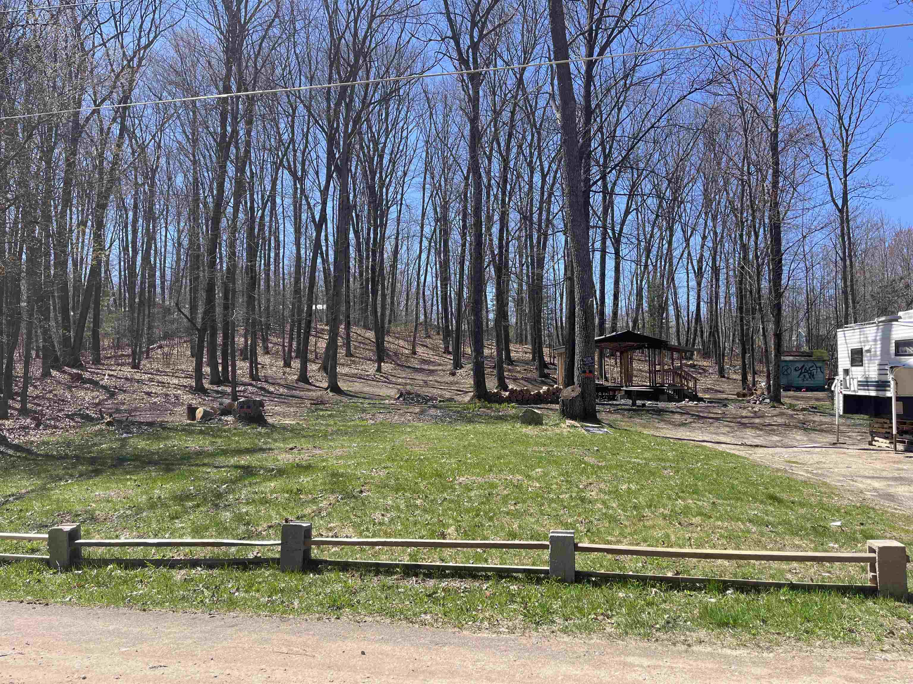 Valley View Rd, Harrison, MI 48625
