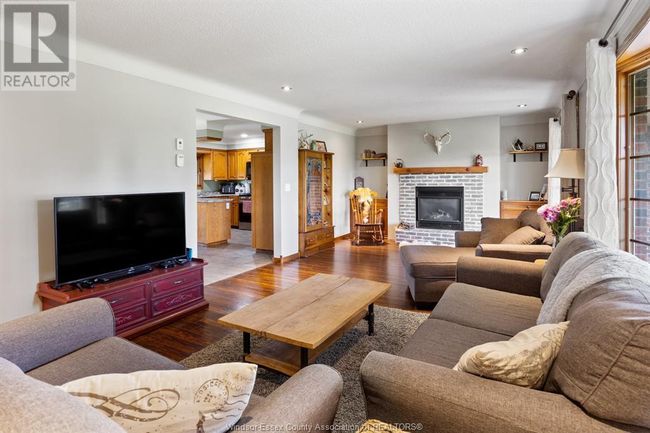 836 Talbot Rd, House other with 4 bedrooms, 2 bathrooms and null parking in Maidstone ON | Image 6