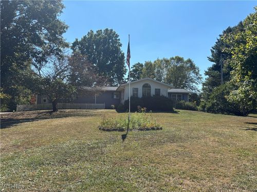 2824 Saxe Rd, Mogadore, OH, 44260-9462 | Card Image