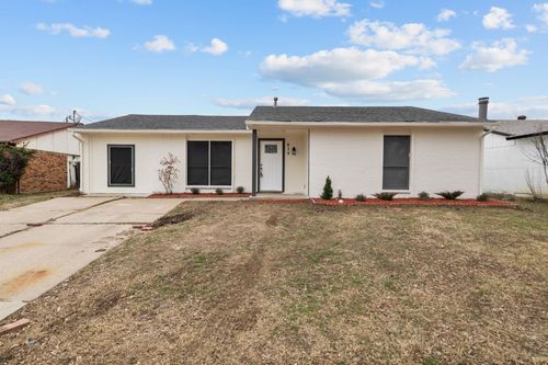 819 Netherland Dr, Arlington, TX, 76017-6019 | Card Image