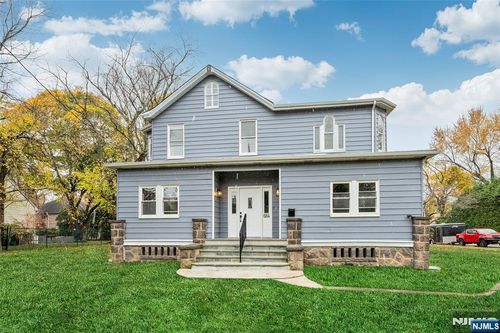 684 Closter Dock Rd, Closter, NJ, 07624-3223 | Card Image