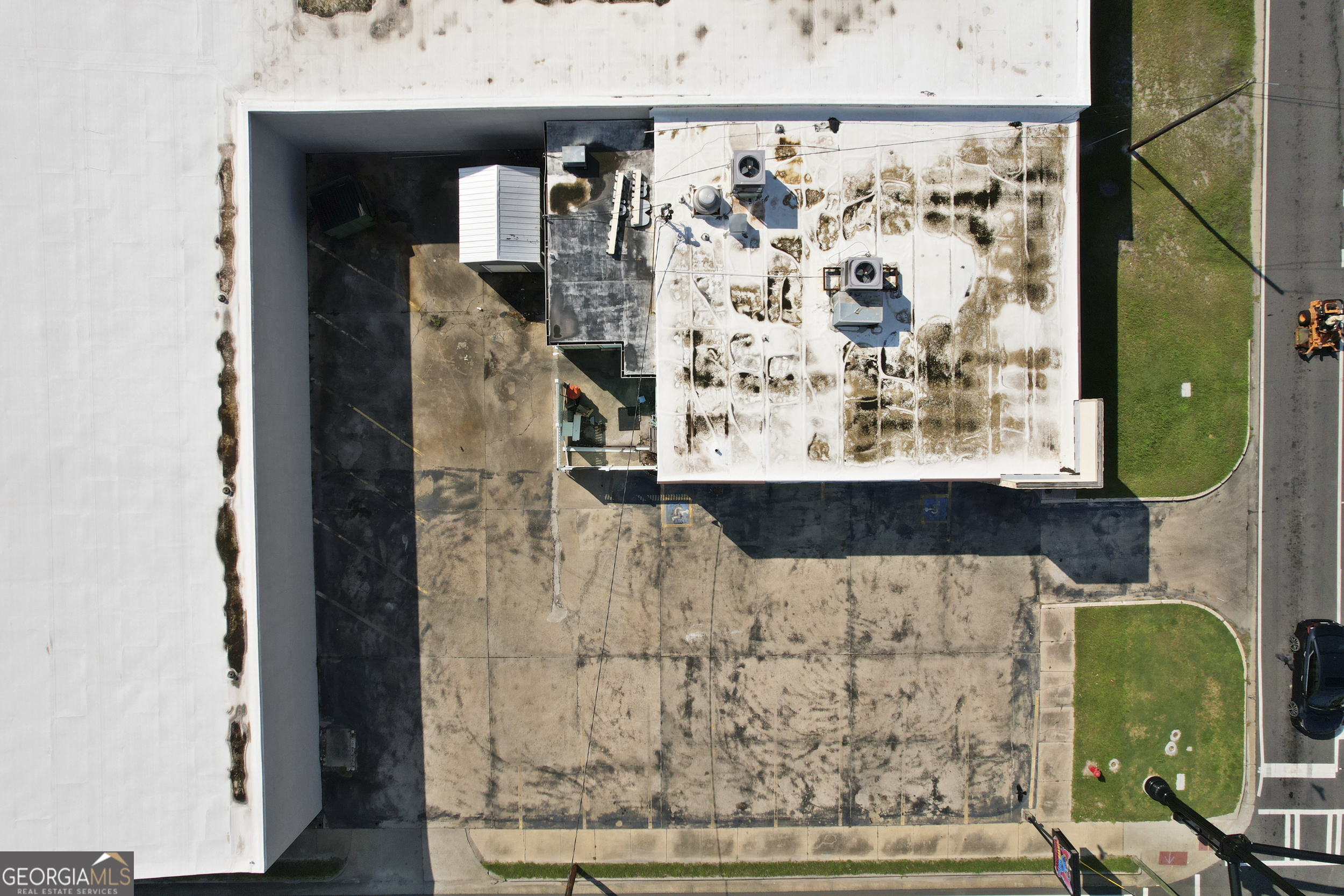 Commercial Sale in Jesup 2