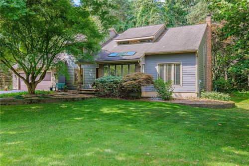 5 Northwood Dr, Fairport, NY, 14450-3061 | Card Image