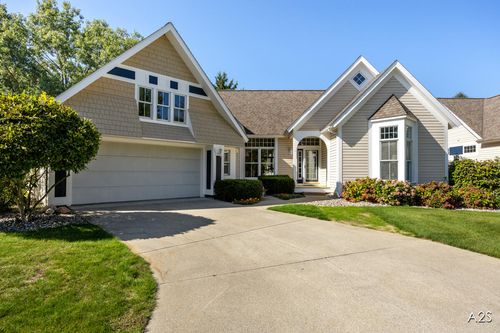 342 Cottage Ln, Holland, MI, 49424-6621 | Card Image