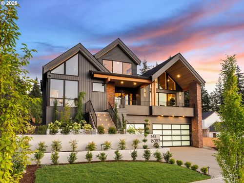 16083 Kaylyn Dr, Oregon City, OR, 97045-8344 | Card Image