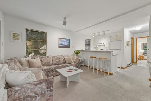 1102-3050 Hillcrest Dr, Whistler, BC, V8E0T8 | Card Image