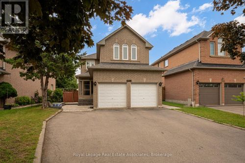 5453 Middleport Cres, Mississauga, ON, L4Z3V2 | Card Image