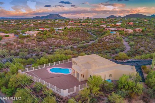 3445 W Whispering Bells Ct, Tucson, AZ, 85745-5204 | Card Image