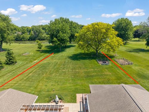 11S669 Schillinger Drive, Naperville, IL, 60564 | Card Image