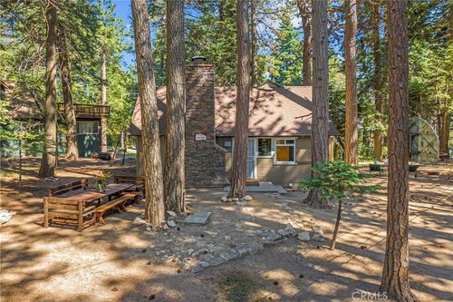 27917 Squirrel Ln, Lake Arrowhead, CA, 92352 | Card Image