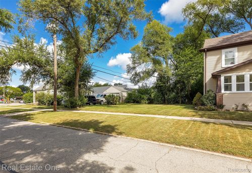 60 Earlmont Rd, Berkley, MI, 48072 | Card Image